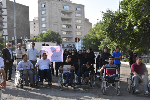 مسابقه ویلچررانی معلولین در خرم‌آباد + عکس