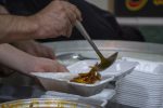 طبخ ۷۲ دیگ غذای نذری در خرم‌آباد+ فیلم