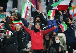 حضور زنان در ورزشگاه فوتبال؛ تداوم مشارکت در جامعه